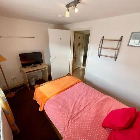Monteur Stuebchen Mit 2 Einzelzimmer Kueche Und Bad Thiede Apartmán *